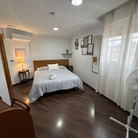 Apartamentos Centro Ciudad 2 Habitaciones Elda Dış mekan fotoğraf