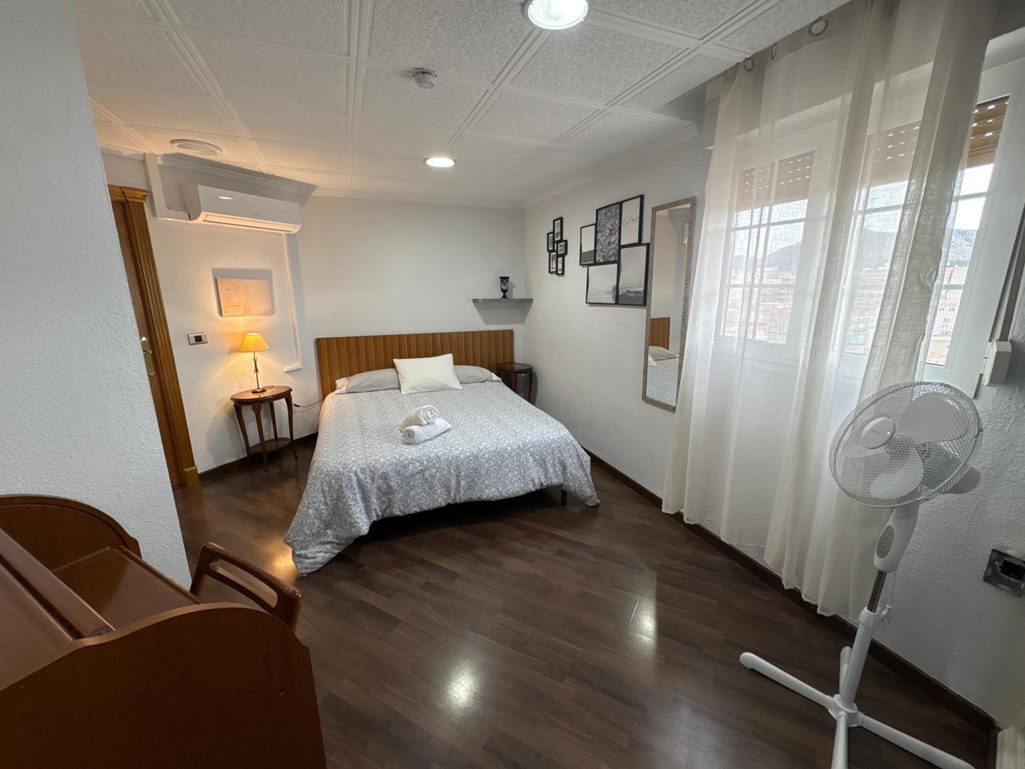 Apartamentos Centro Ciudad 2 Habitaciones Elda Dış mekan fotoğraf